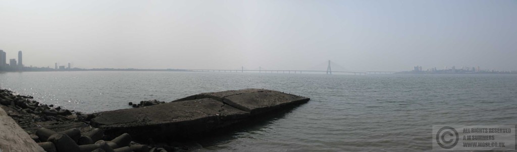 The bridge across Mahim Bay