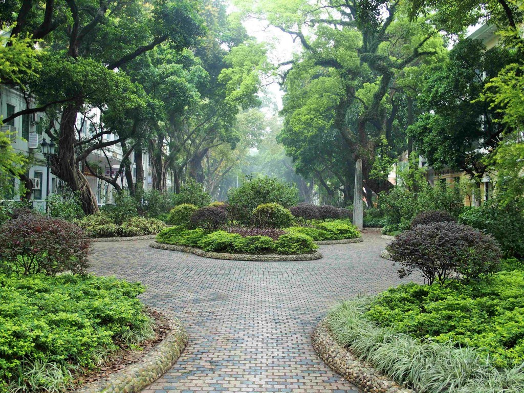 The leafy oasis of Shamian